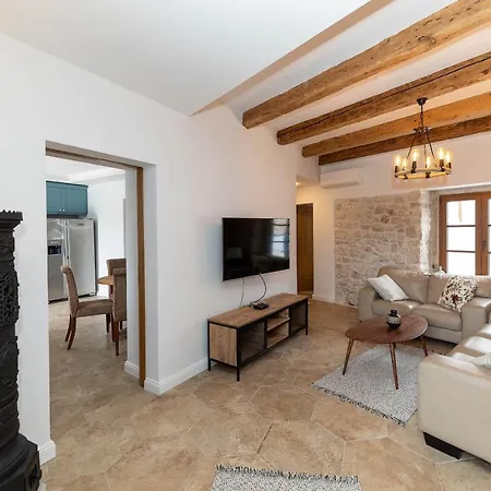 Evas Castle Crikvenica Riviera * Bribir